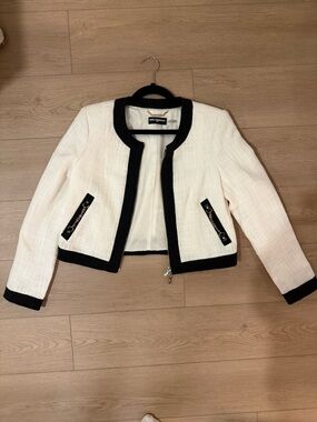 Karl Lagerfeld Cream Tweed Cropped Jacket with Black Trim